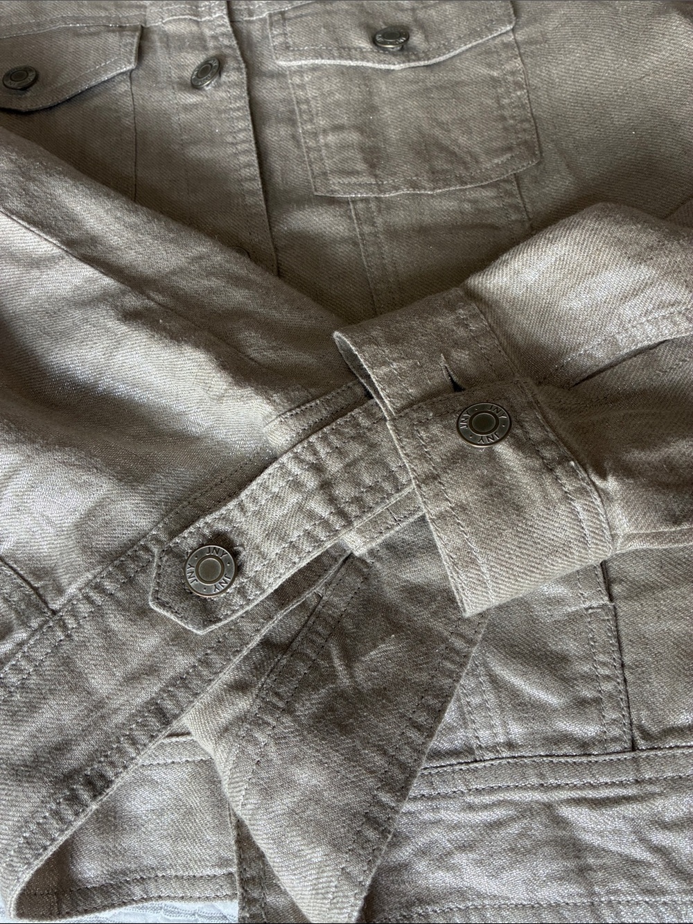 Jones NY SIZE: small to medium Women’s Metallic Silver/Cream Button-Front Jacket - Picture 6 of 10